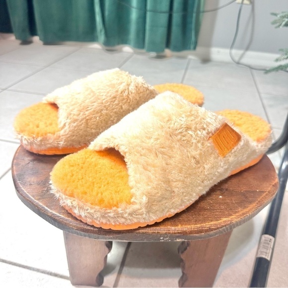 Ugg Fluff You Orange Fur Slide Slipper Mens Size 12